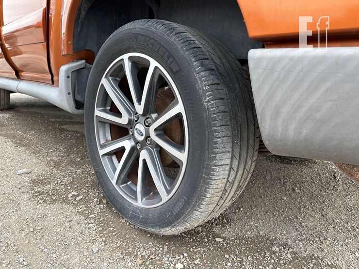 2001-ford-explorer-sport-trac-image-24