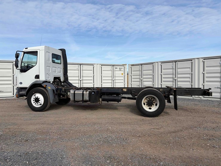 2017-kenworth-k270-image-6