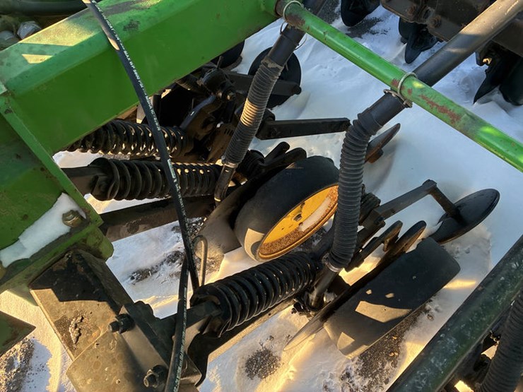 john-deere-750-image-17