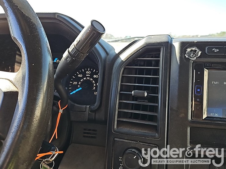 2015-ford-f150-xl-image-26