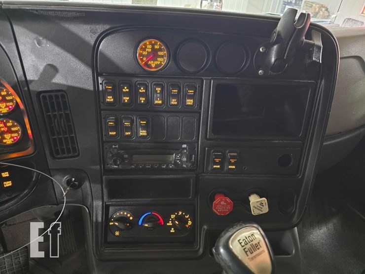 2012-international-prostar-image-19