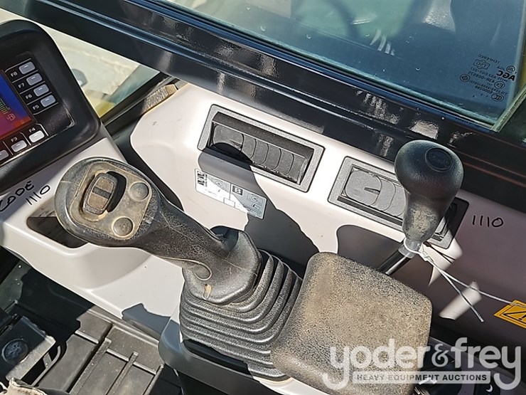 2024-komatsu-pc55mr-image-45