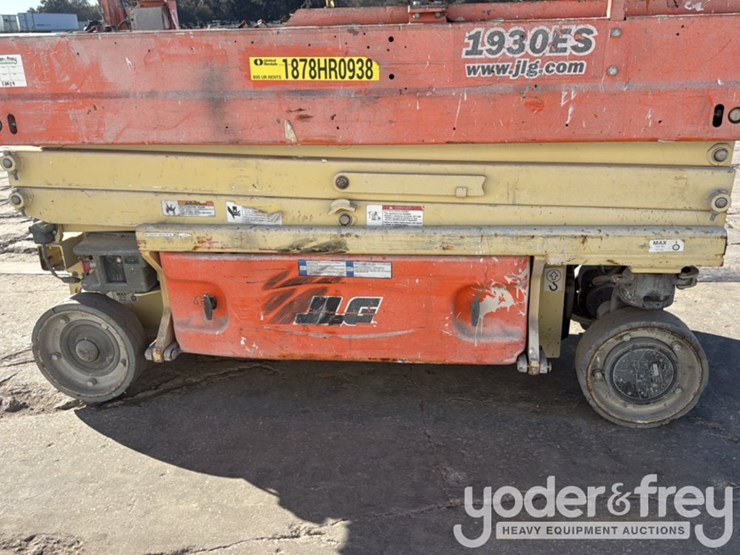 2016-jlg-1930es-image-7