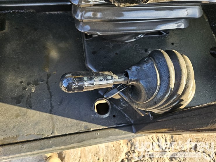 2015-jcb-507-42-image-24