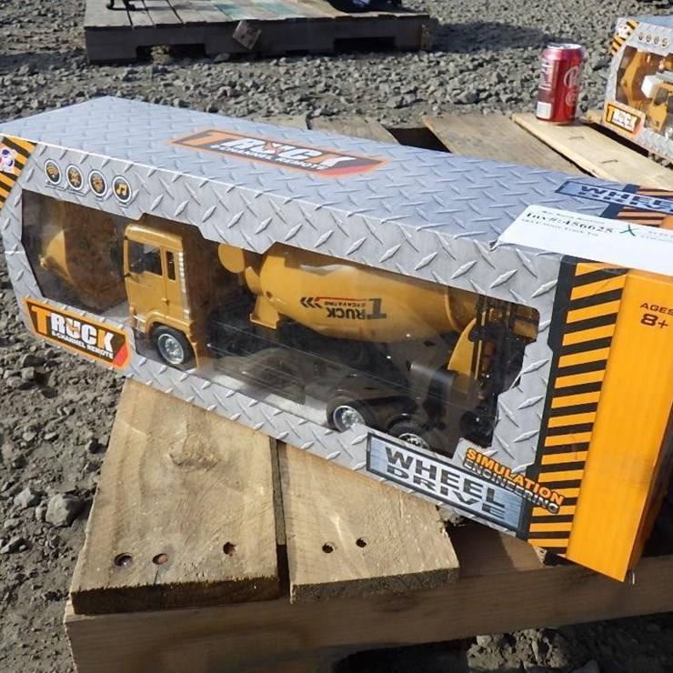 SKLP Mixer Truck Toy