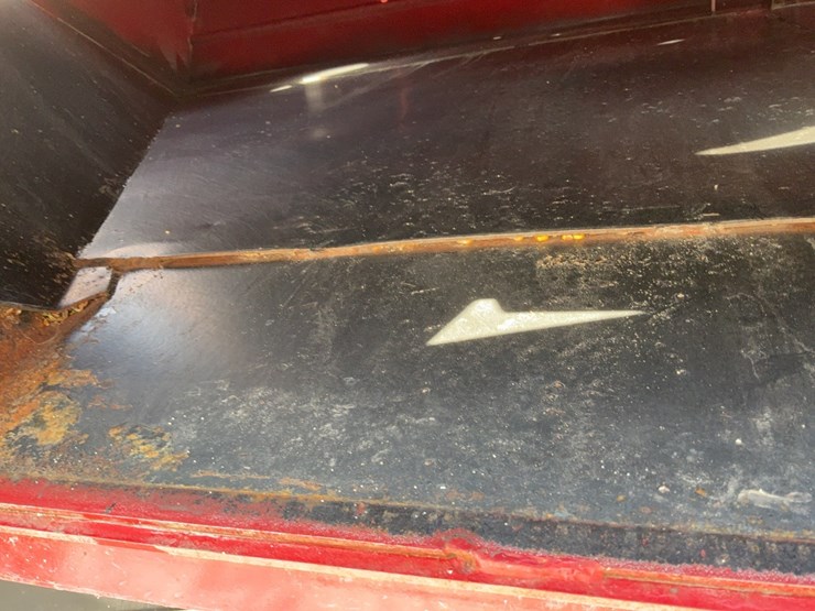 j&m-555-gravity-wagon-image-44