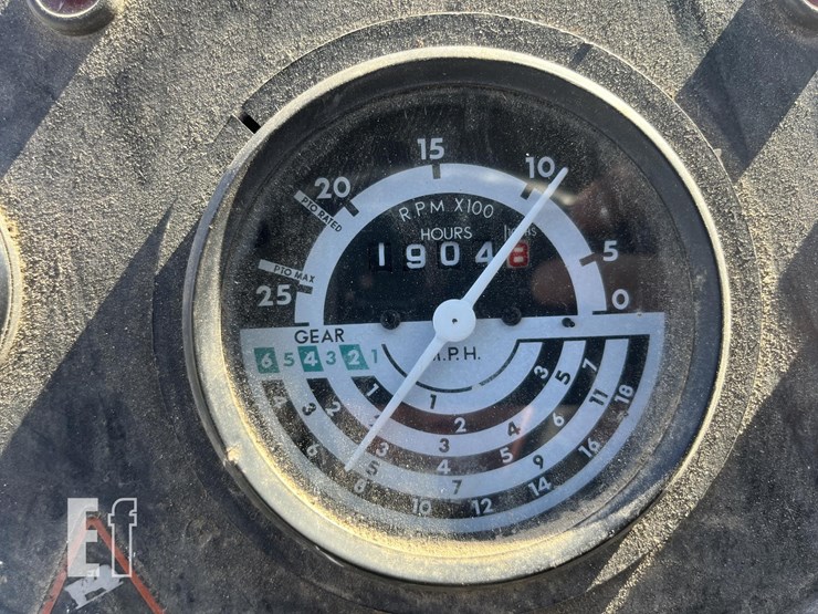 john-deere-2840-image-13