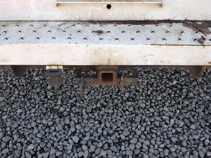 2004-ford-f550-image-13