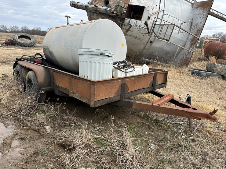 #38411-•-550-gal-12'-s/a-fuel-trailer-image-2