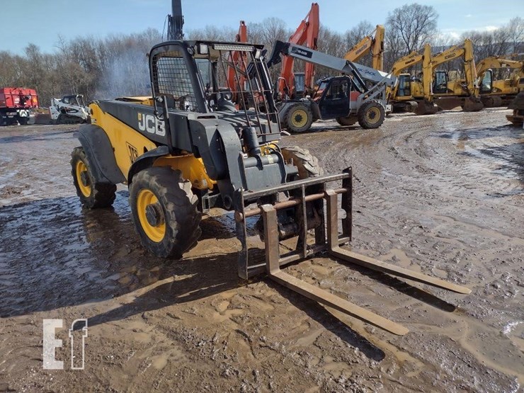 2013-jcb-527-55-image-25