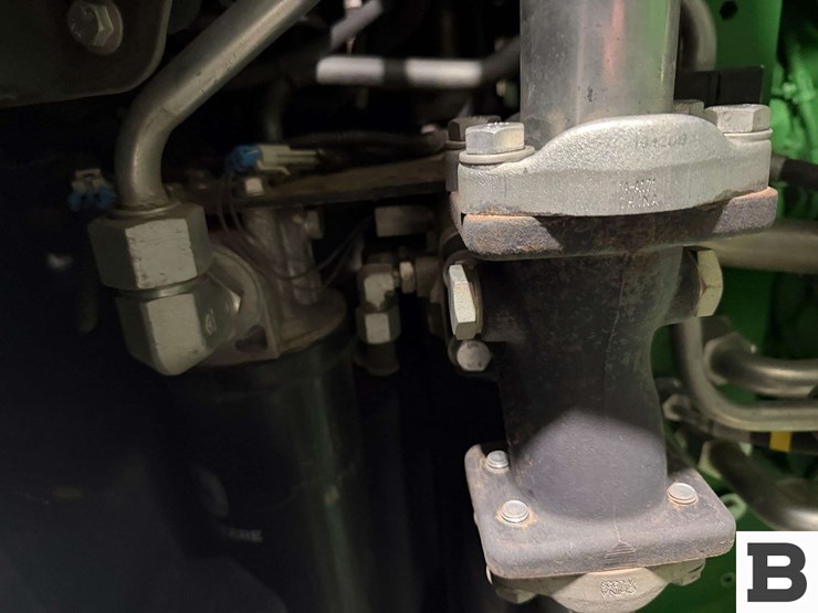 2021-john-deere-9620rx-image-48