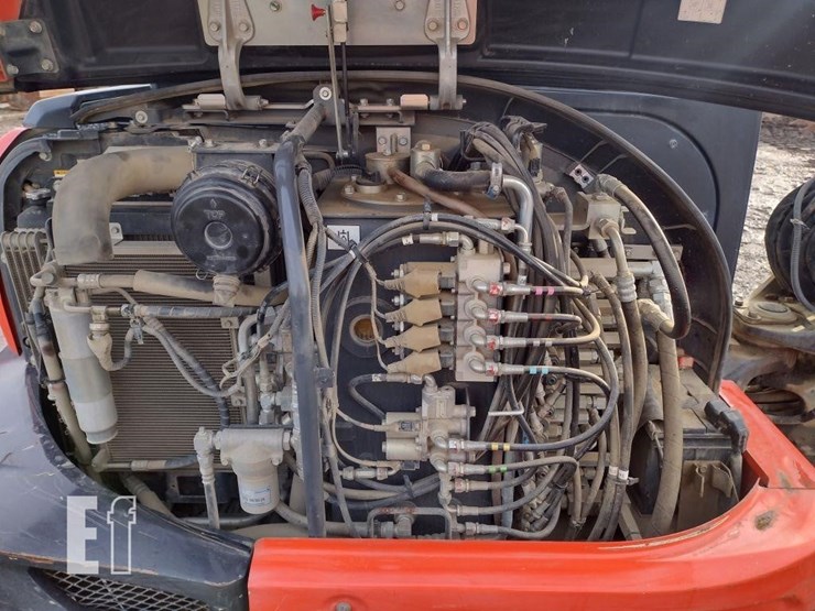 2017-kubota-kx040-4-image-44