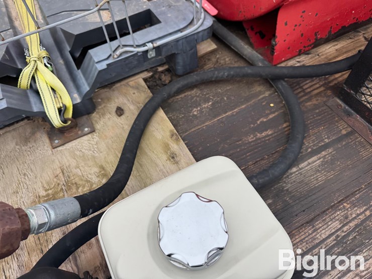 2002-18’-t/a-flatbed-fuel-&-service-trailer-image-17