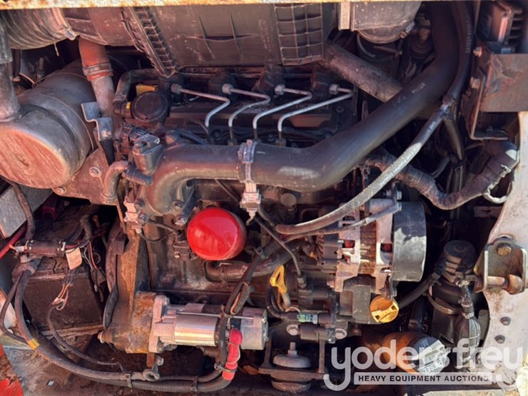 2019-bobcat-t450-image-23