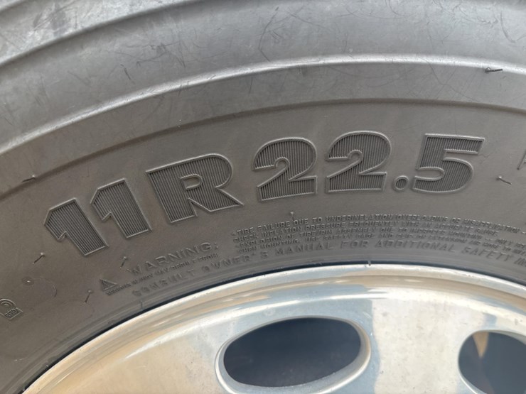 2006-peterbilt-379-image-60