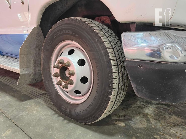 1996-ford-e350-image-27