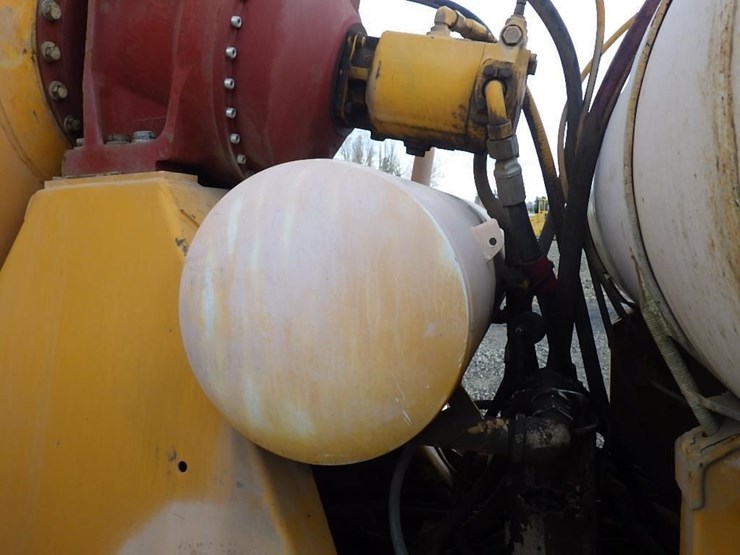 2001-peterbilt-357-image-25