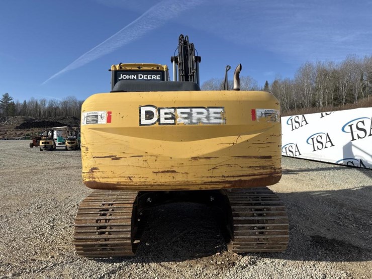 2012-deere-160d-lc-image-4