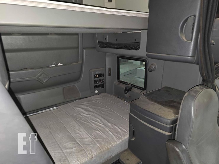 2012-international-prostar-image-22