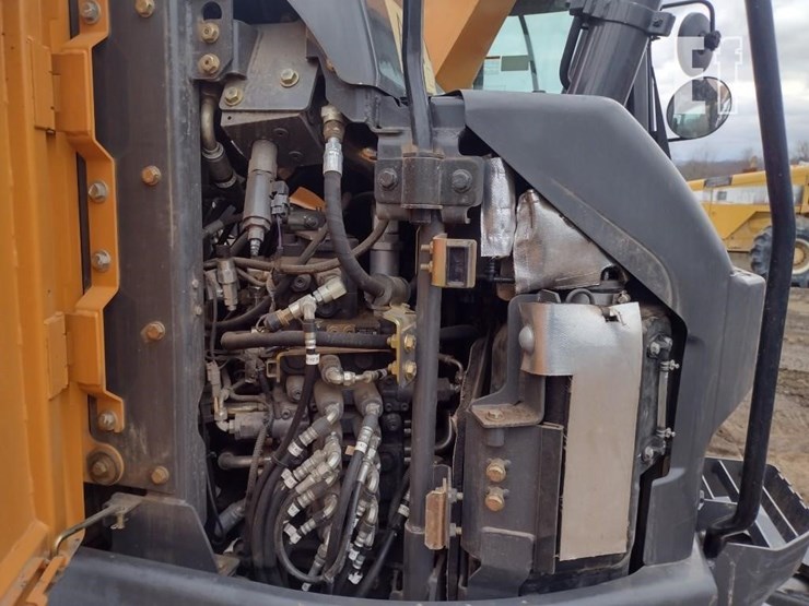 case-cx145d-msr-image-43