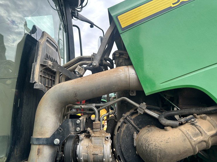 2010-john-deere-8345r-image-58