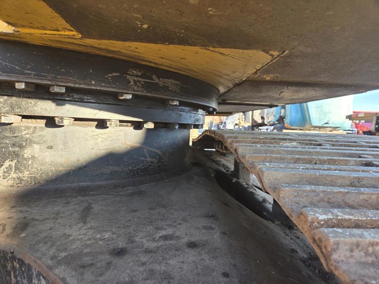 2012-deere-160d-lc-image-62