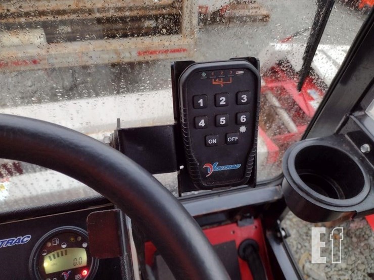 ventrac-3400l-lawn-mower-w/broom-image-8