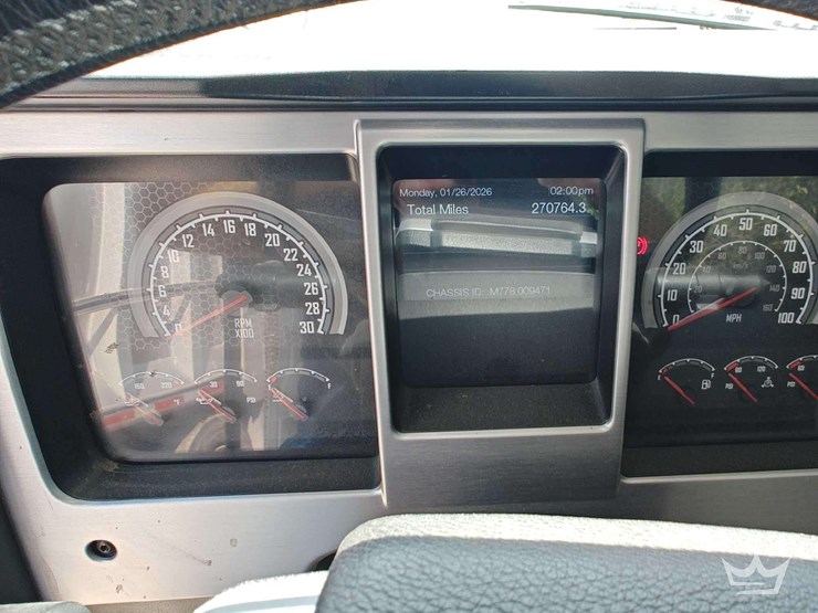 2022-mack-pinnacle-t/a-wet-kit-day-cab-truck-tractor-image-36