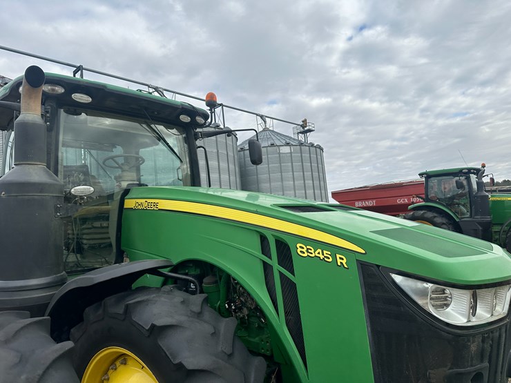 2010-john-deere-8345r-image-41