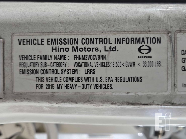 2015-hino-268-image-35