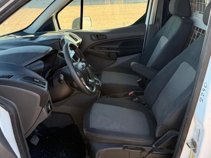 2019-ford-transit-connect-image-11