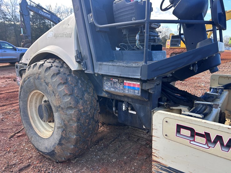 #2199-•-ingersoll-rand-sd-16dx-single-drum-roller-compactor-image-16