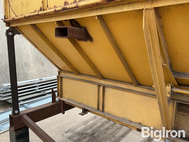 10’-x-8’-stationary-roller-mill-hopper-image-12