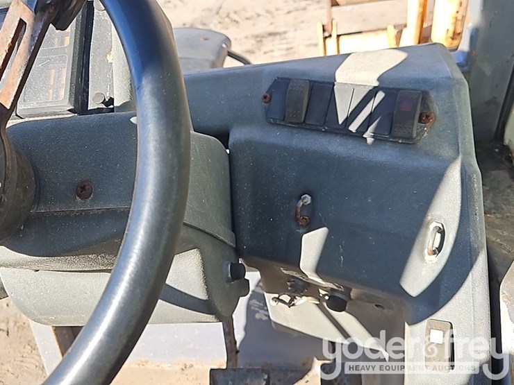 mustang-742-image-22