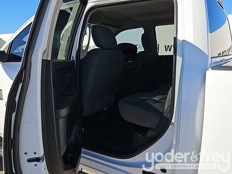 2014-dodge-ram-2500-image-19