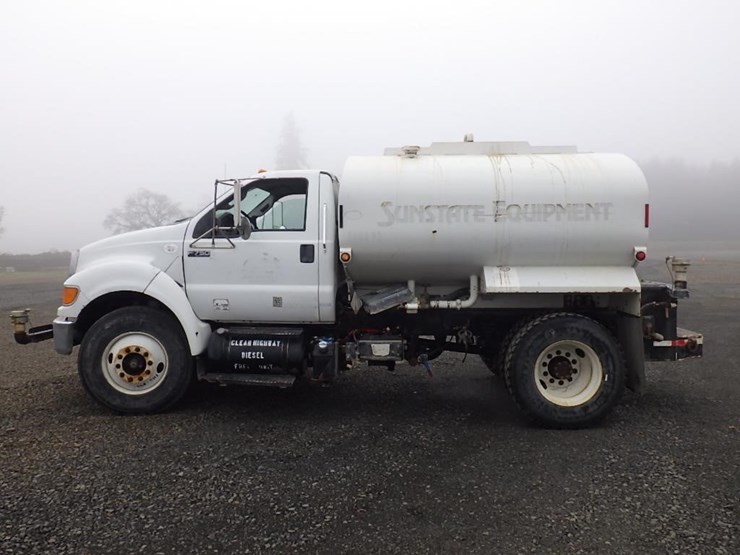 2015-ford-f750-image-8