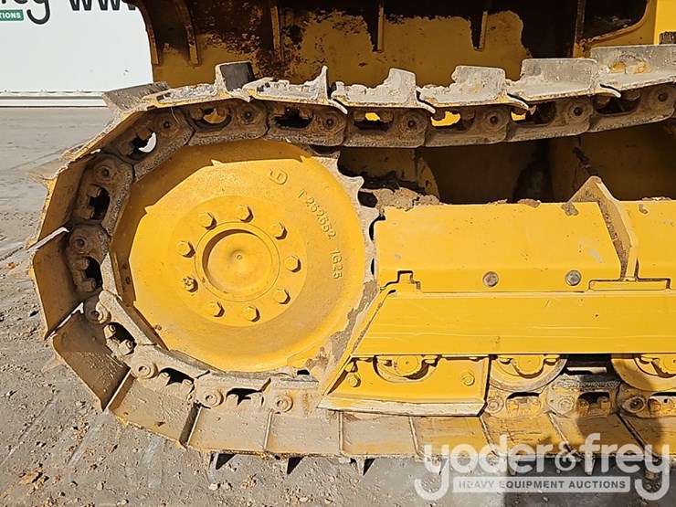 2022-deere-450k-image-9