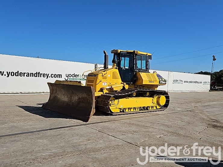 2023-komatsu-d71px-24-image-2