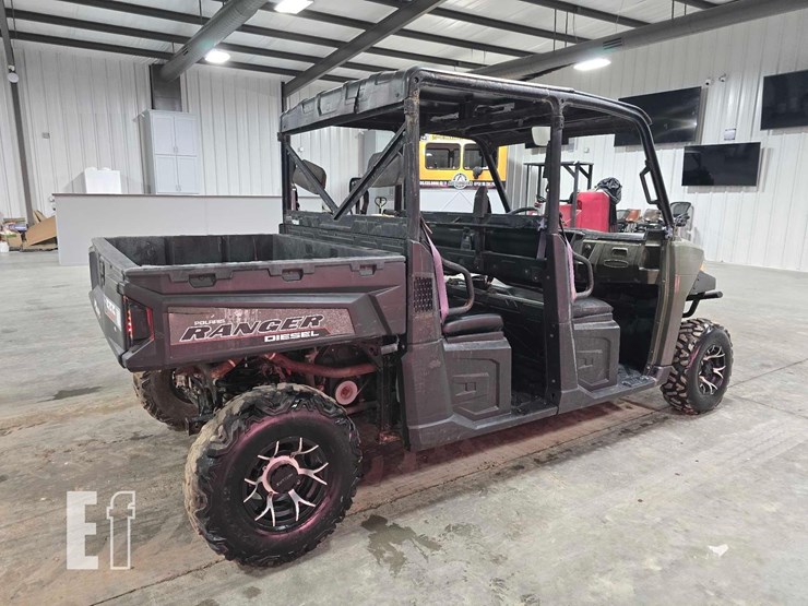 2015-polaris-ranger-crew-image-3