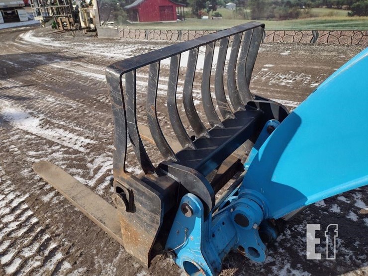 2019-genie-gth1544-image-15