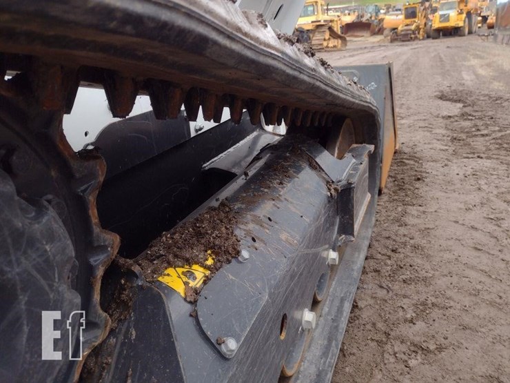 2022-bobcat-t595-image-23