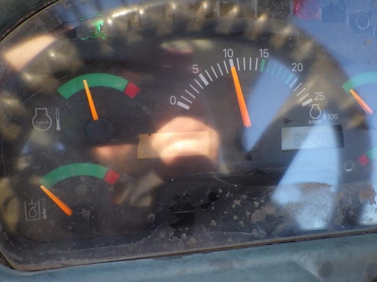 caterpillar-th560b-image-32