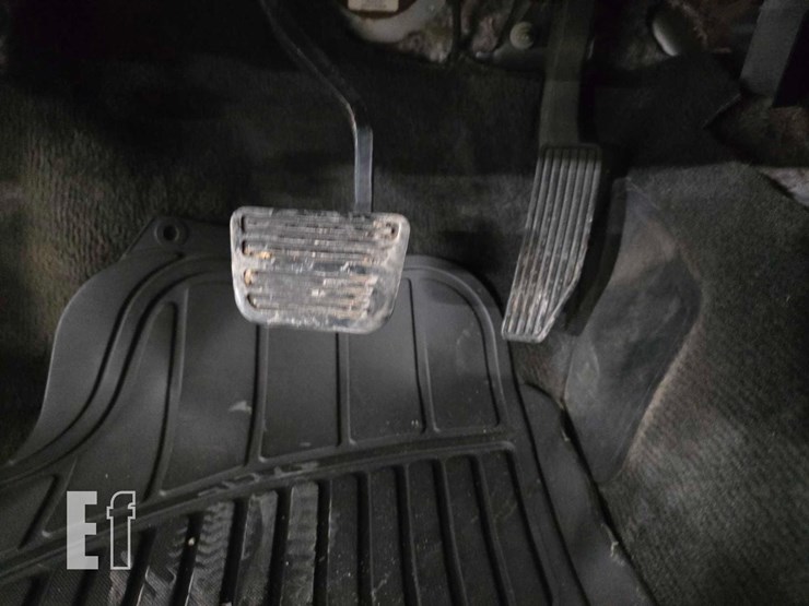 2012-chevrolet-colorado-image-12