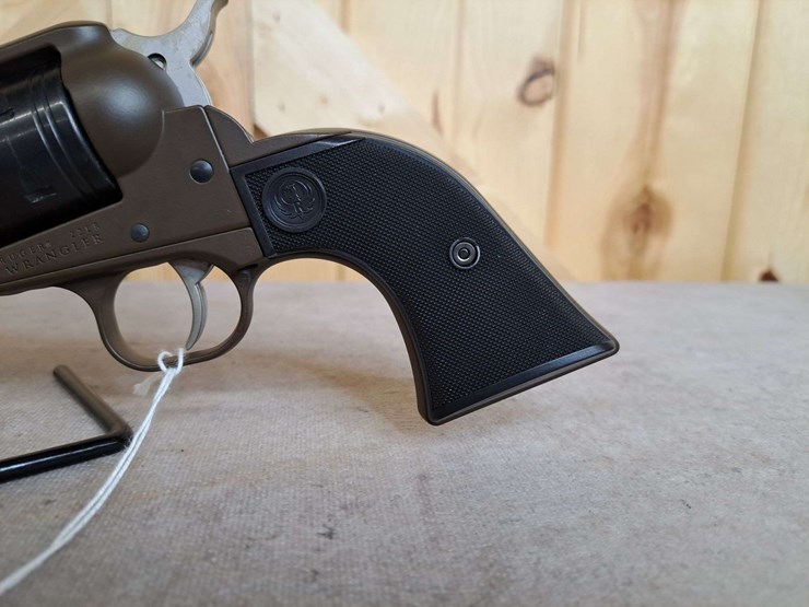 ruger-wrangler-.22-lr-sa-revolver-image-2