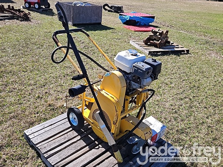 honda-powered-asphalt-crack-filler-torch-image-4