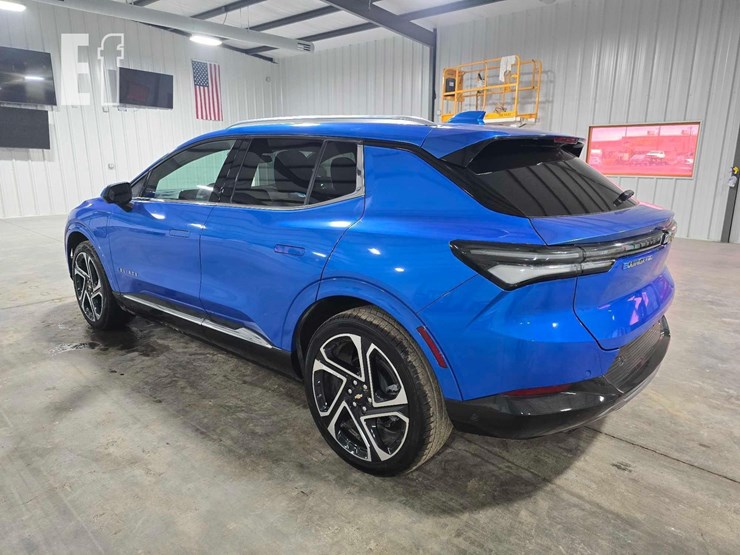 2024-chevrolet-equinox-image-4