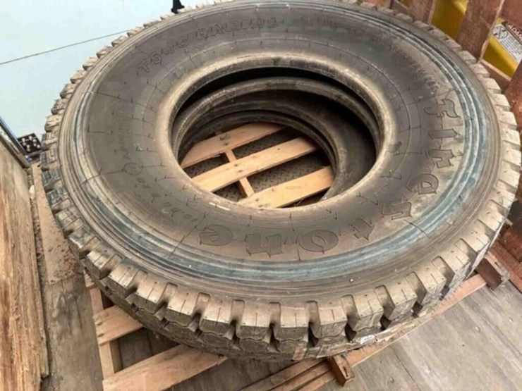 2--10:20-truck-tires,-recaps,-mud-grip,-16-ply-image-1