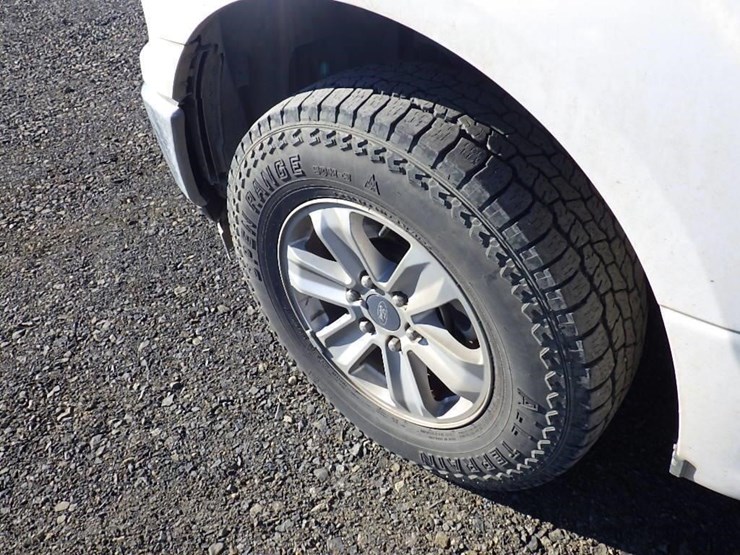 2020-ford-f150-image-17