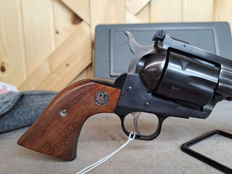 ruger-new-model-.45-colt-blackhawk-sa-revolver-image-8