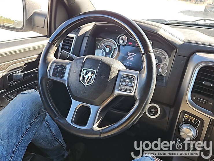 2016-dodge-ram-1500-image-25